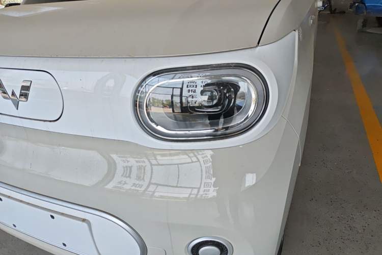 Used Wuling Hongguang MINIEV 2024 3rd Generation 215km Youth Edition Left Front Headlight