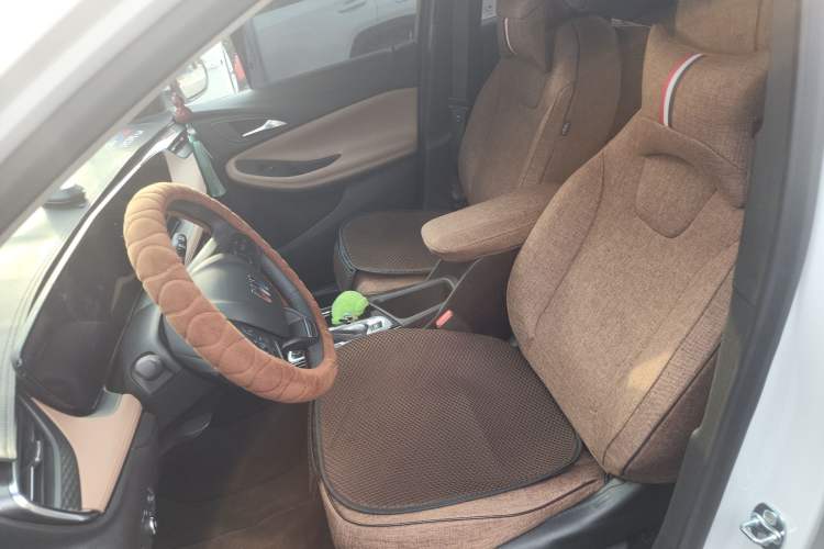 Used Buick Encore PLUS 2023 Smart Fun Edition Left Front Seat