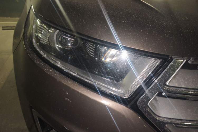 Used Ford Edge 2018 EcoBoost 245 Two-Wheel-Drive Titanium 7-Seater China VI Standard