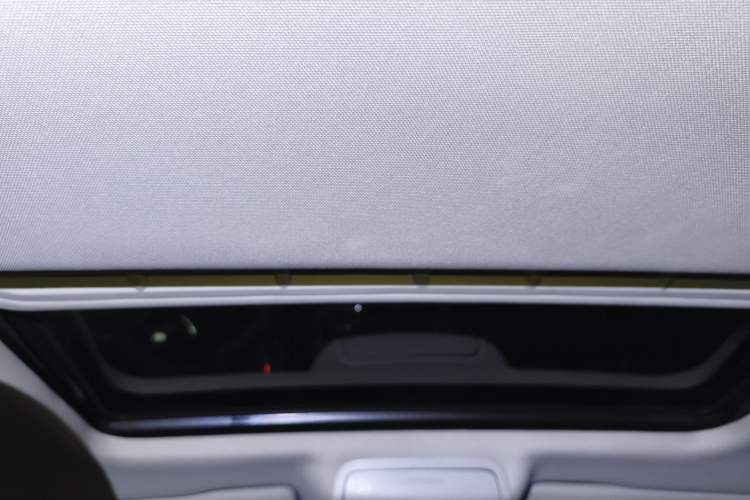 Used Volkswagen Sagitar 2018 280TSI DSG Luxury Model Headliner