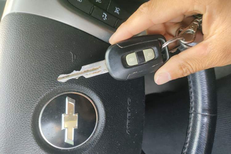 Used Chevrolet Captiva 2012 2.4L 4x4 Flagship Edition 7 Seats Vehicle Key