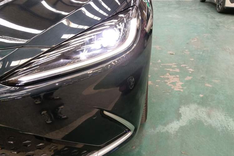 Used ARCFOX Alpha S 2021 708S+ 160kW Left Front Headlight