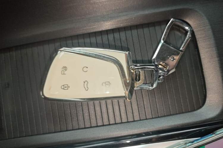 Used Dongfeng Aeolus Huge 2022 Mach Power 1.5T DareDrive Edition · Smart Interior 1