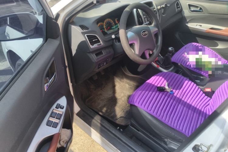 Used BYD F3 2015 Energy-Efficient Model 1.5L Manual Comfort Edition Driver Seat