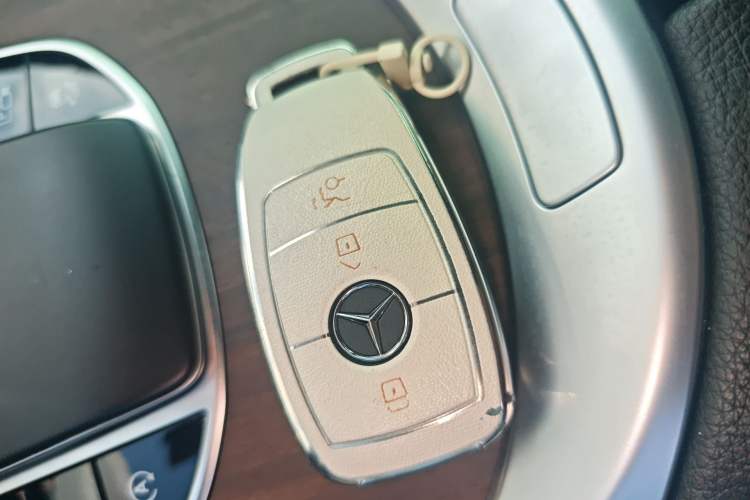 Used Mercedes-Benz GLC 2020 GLC 300 L 4MATIC Luxury Model