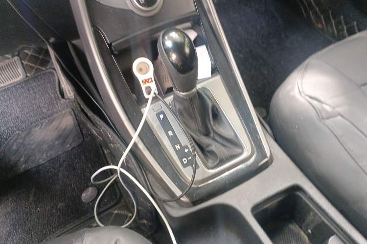 Used Hyundai Elantra (5th Generation / Langdong) 2015 1.6L Automatic Leading Model Gear Lever