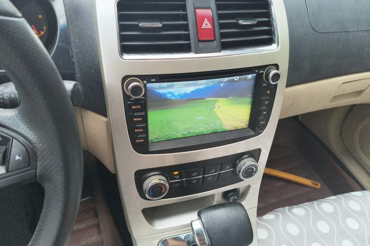 Used Brilliance H330 2013 1.5L Automatic Luxury Model
