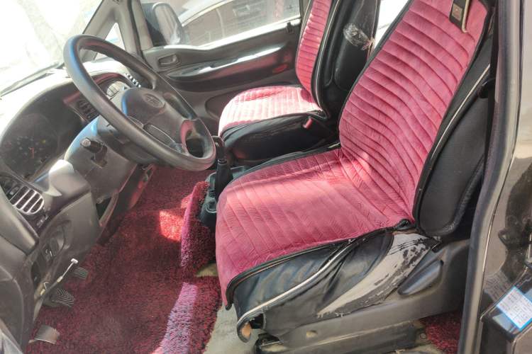 Used JAC Group Refine 2011 2.0L Shuttle Gasoline Comfort Edition HFC4GA3
