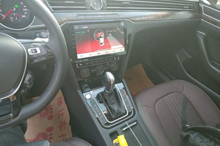 Used Volkswagen Magotan 2017 330TSI DSG Luxury Model
