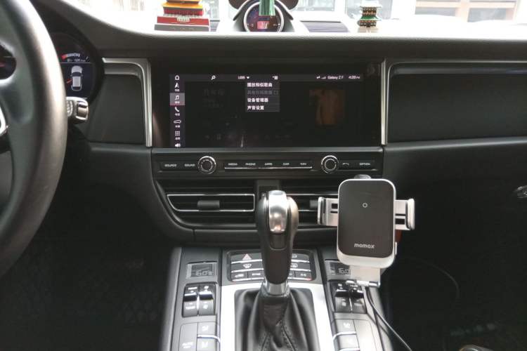 Used Porsche Macan 2018 Macan 2.0T Audio And AC Panel