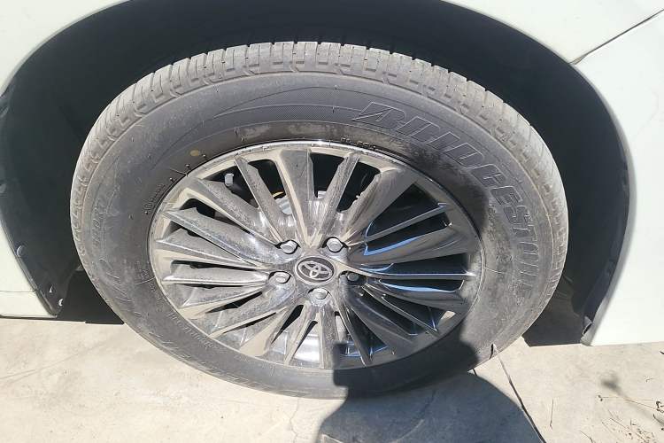 Used Toyota Alphard 2020 Dual-Engine 2.5L Prestige Edition
