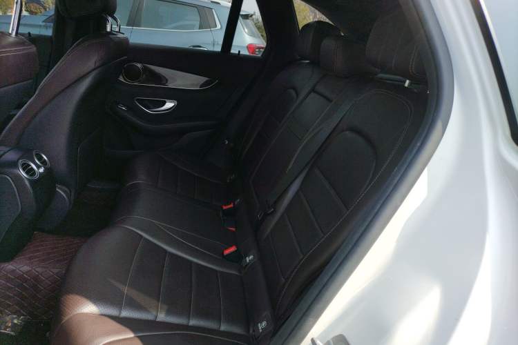 Used Mercedes-Benz GLC 2018 GLC 260 4MATIC Dynamic Edition Left Rear Seat