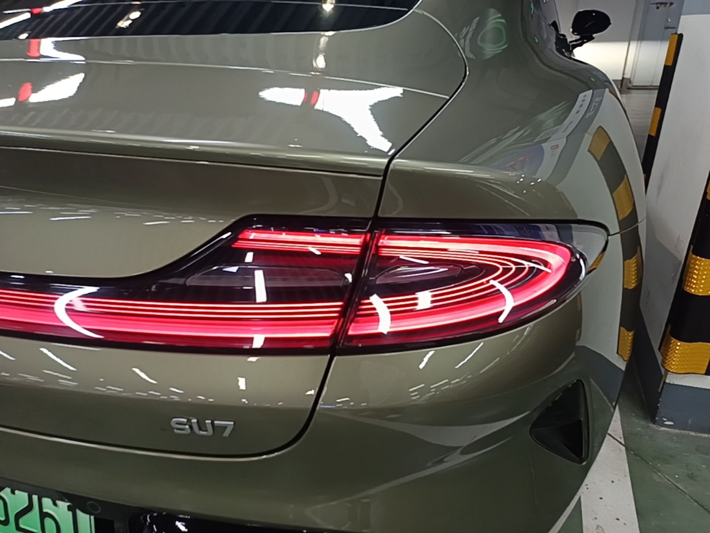 Xiaomi Auto SU7 2024 Rear-Drive Standard Founder Edition — снимка 9