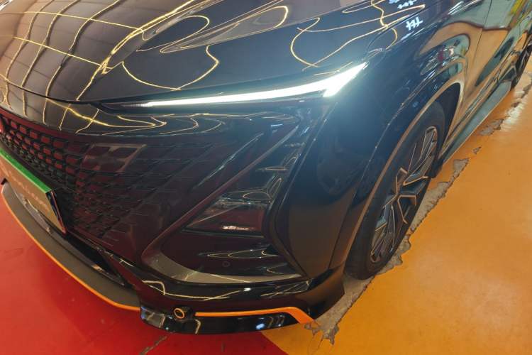 Used CHANGAN UNI-T 2022 1.5T Sport Edition Premium Version Left Front Headlight