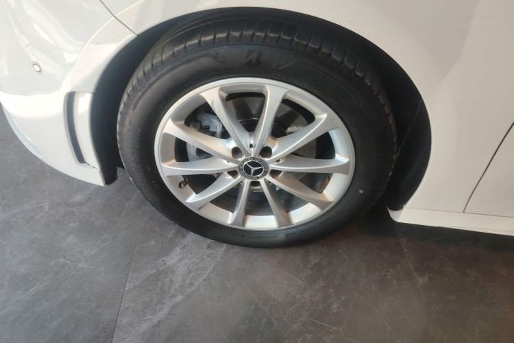 Used Mercedes-Benz A-Class 2021 A 200 L Sport Sedan Fashion Model
