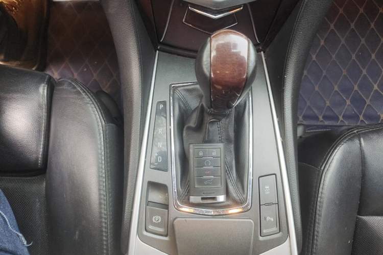 Used Cadillac SRX 2011 3.0L Flagship Edition
