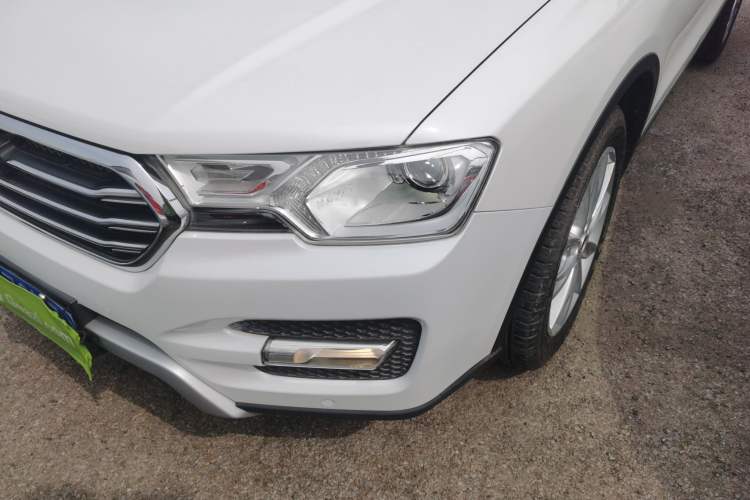 Used Haval H7 2016 Blue-Label H7 2.0T Automatic Elite Model Left Front Headlight