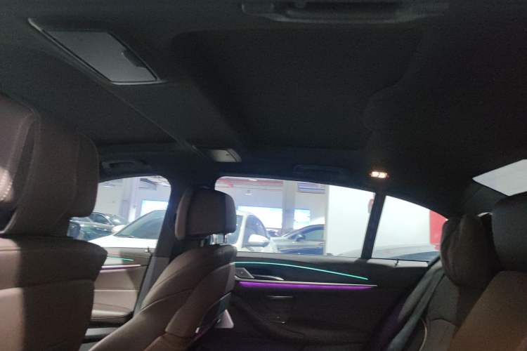 Used BMW 5 Series 2022 Second Facelift 530Li Luxury Version M Sport Package Headliner