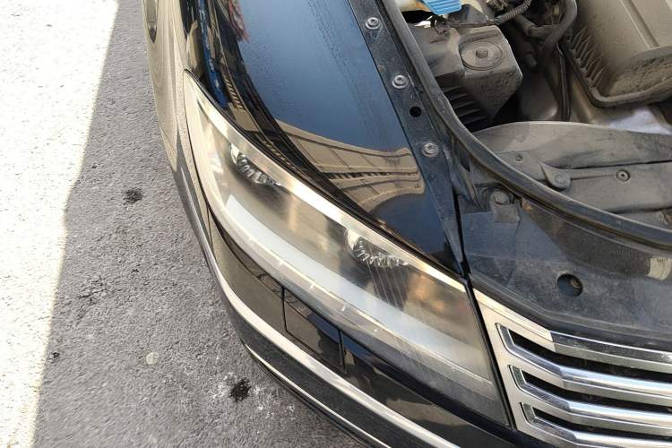 Used Volkswagen Phaeton 2012 3.6L Deluxe Custom Edition