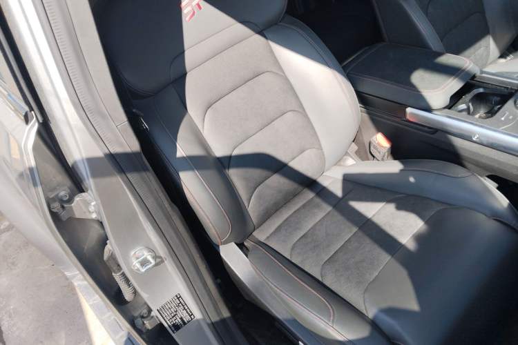 Used JETOUR Shanhai Traveler C-DM 2024 C-DM 208KM Mountain & Wilderness Edition Right Front Seat