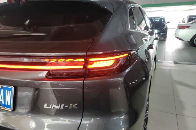 Used CHANGAN UNI-K 2024 2.0T Two-Wheel Drive Global Edition