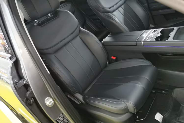 Used Chery Tiggo 7 C-DM 2025 1.5T 120KM Luxury Trim Right Front Seat