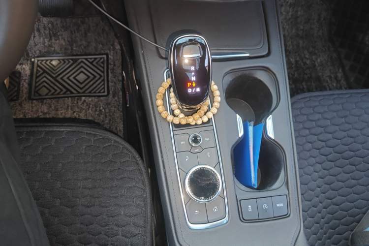 Used Cadillac XT4 2021 28T Two-Wheel Drive Leading Version
