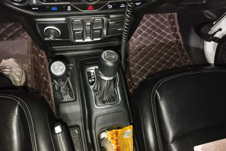 Used Jeep Wrangler New Energy 2021 Four-Door 2.0T 4xe Sahara First Edition