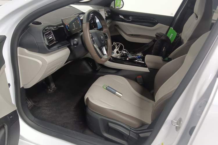 Used BYD Qin PLUS 2023 Champion Edition DM-i 55KM Leading Model Left Front Seat