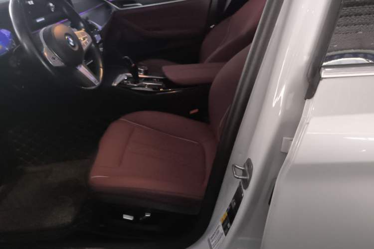 Used BMW 5 Series New Energy 2022 Second Facelift 535Le M Sport Package
