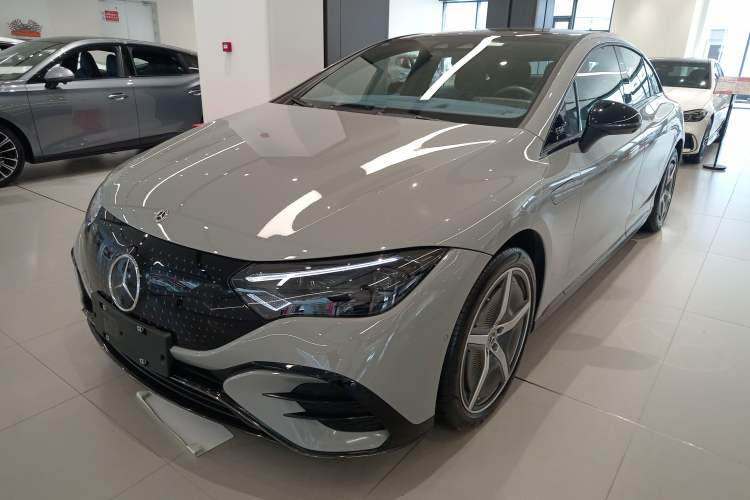 Used Mercedes-Benz EQE 2022 350 First Edition Special Version