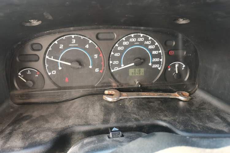 Used JMC Transit 2017 2.8T Commercial Version Short Wheelbase Mid-Roof 6/7/8-Seater JX493