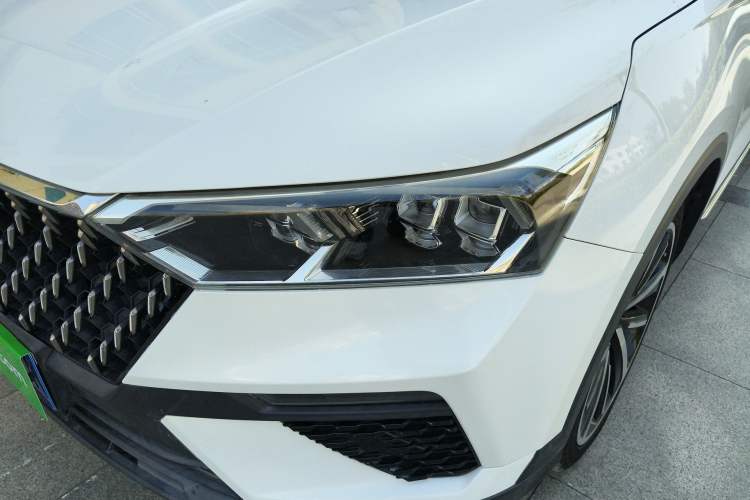 Used Bestune T77 2019 230 TID Automatic Prestige Version China V Emission Standard
