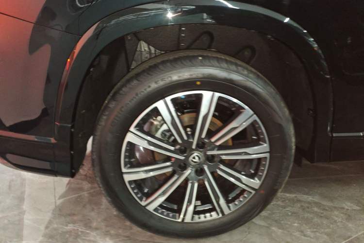 Used Changan CS75 PLUS 2025 Model, 3rd Generation Champion Edition 1.5T Jinghang Version
