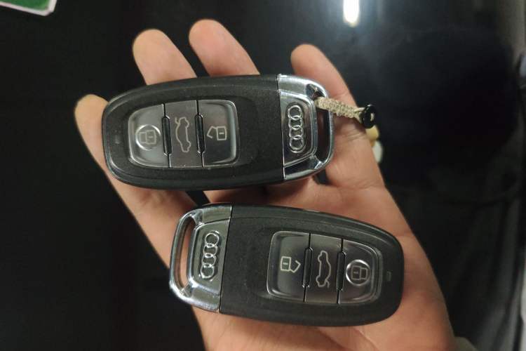 Used Audi Q5 2017 Plus 40 TFSI Comfort Model
