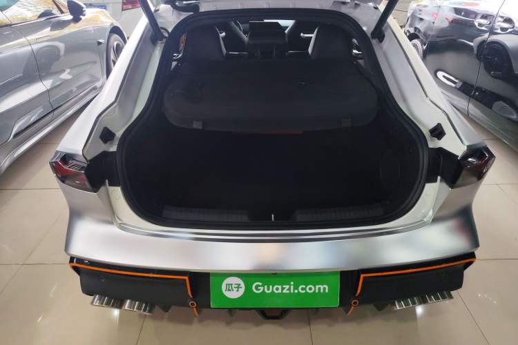 Used CHANGAN UNI-V 2023 2.0T Leading-Speed Edition