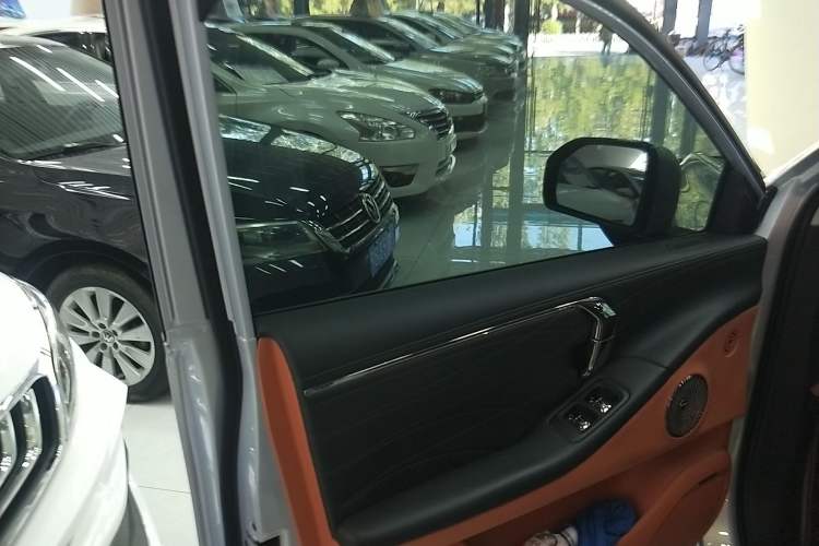 Used AION V 2024 Aion Tyrannosaurus 650 Smart Premium Edition Interior 7