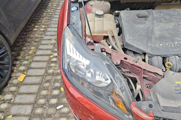 Used Ford Focus 2013 Hatchback Classic 1.8L Automatic Fashion Edition
