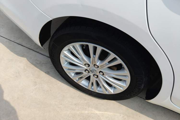 Used Buick GT 2017 15N Automatic Elite Version