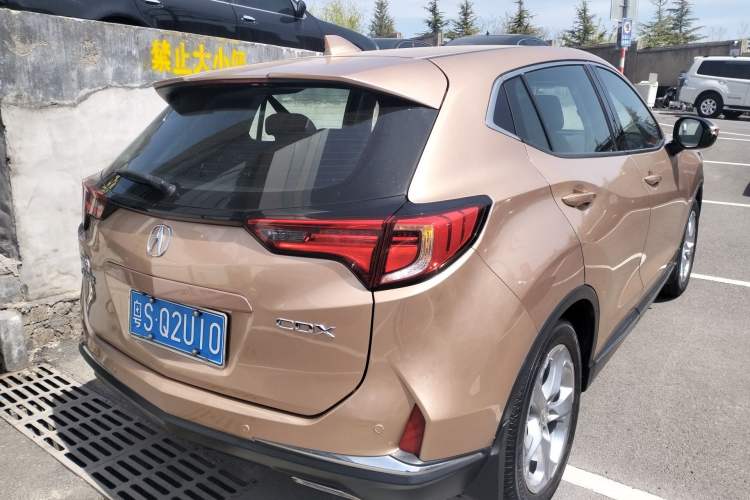 Used Acura CDX 2016 1.5T Two-Wheel Drive Enjoyment Edition Rear Right 45 Deg