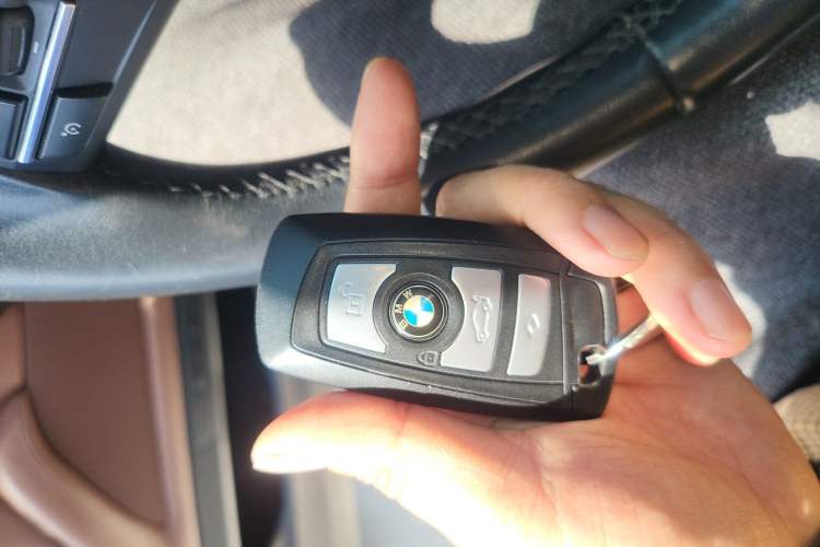 Used BMW 5 Series 2014 528Li Leading Model Vehicle Key