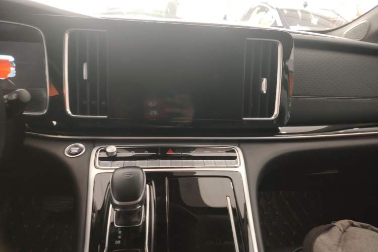 Used GAC Trumpchi M8 2021 Lingxiu Series 390T Ultimate Edition Audio And AC Panel