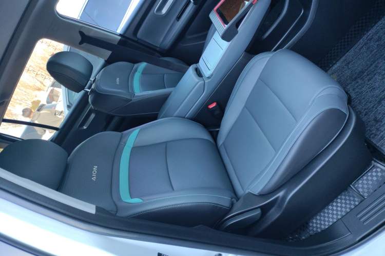 Used AION Y 2023 Younger Star Edition