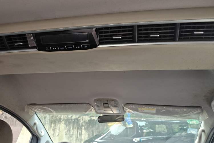 Used JAC Refine M4 2018 1.5T Manual Hybrid Luxury Smart Version Headliner