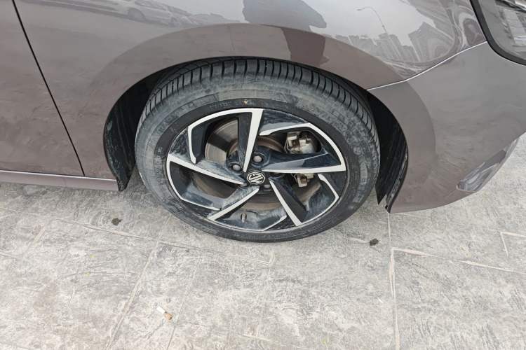 Used MG 5 2021 300TGI DCT Elegant Luxury Edition Right Front Wheel Hub