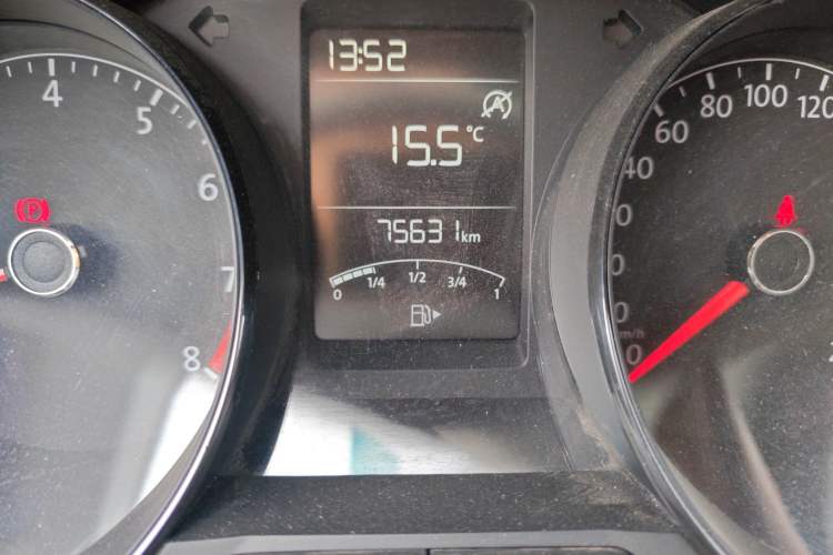 Used Volkswagen Lavida 2019 Lavida Start 1.5L Manual Fashion Edition China VI Standard Odometer Close Up