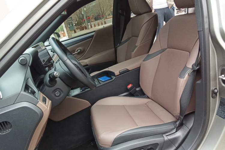 Used Lexus ES 2025 200 Premium Edition