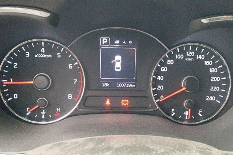 Used Kia K3 2016 1.6L Automatic GL Odometer Close Up