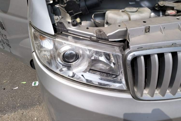 Used Jinbei Hiace X30 2019 1.5L Van Comfort Model China VI SWC15M Right Front Headlight