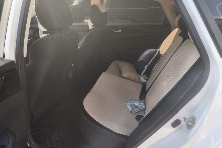 Used Changan Eado DT 2019 1.6L Manual Comfort Model China VI Standard
